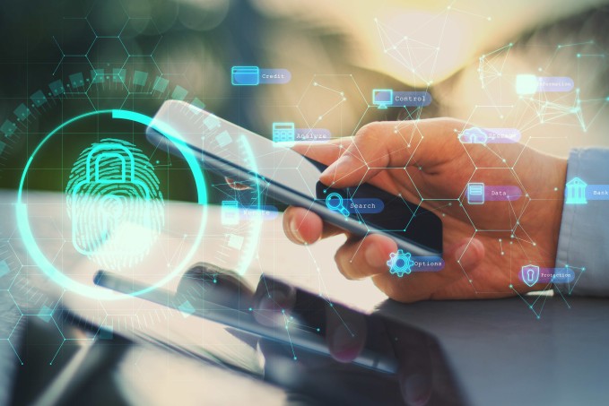 Golpes digitais avançam com uso de IA e desinformação no Brasil