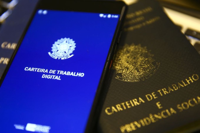 Golpe do falso emprego transfere dinheiro para conta de criminosos; veja como se proteger