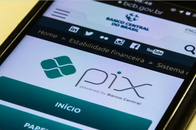 BC elimina limite de R$ 500 para Pix por aproximação a partir de outubro