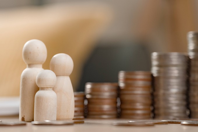 O que é "repressão financeira" e como proteger seu patrimônio?