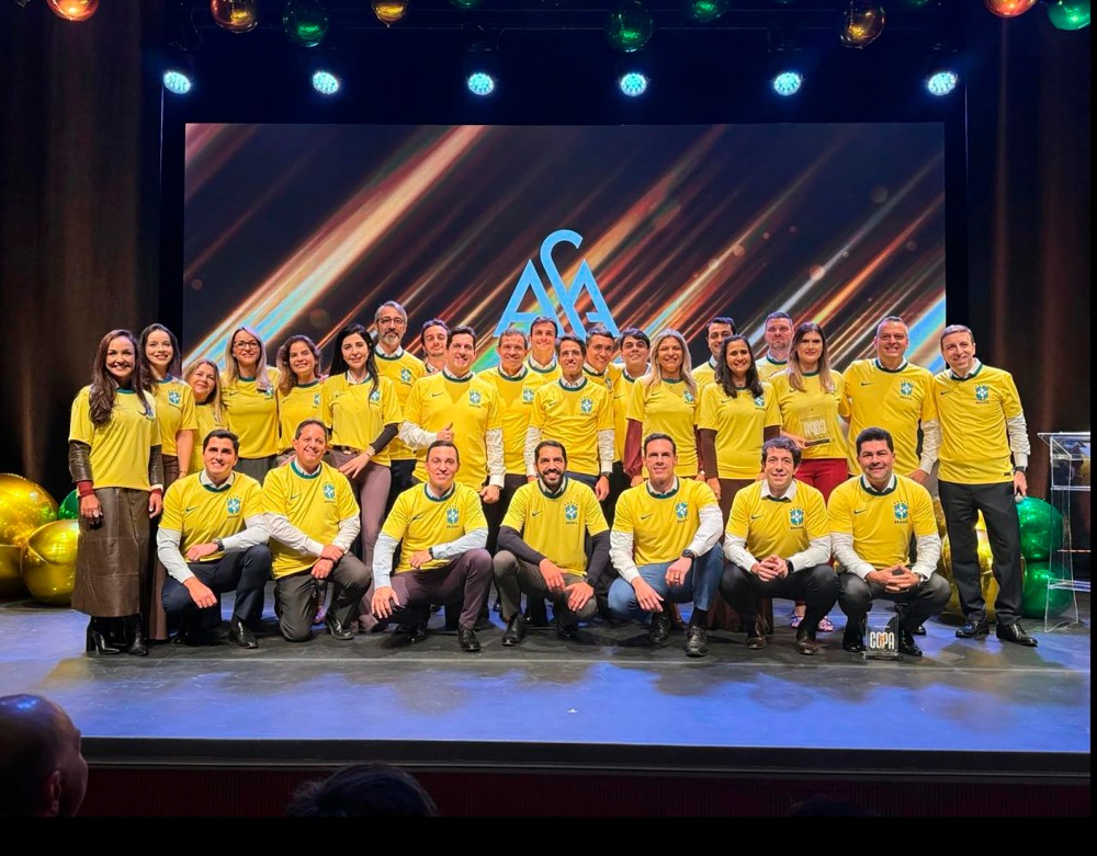 Vencedores no palco da premia&ccedil;&atilde;o Campanha ASA Copa do Mundo